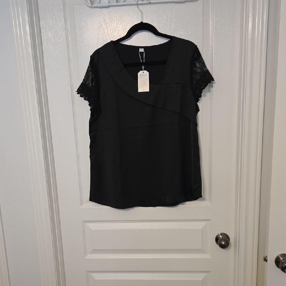 Black Cap Sleeve Boxy Blouse